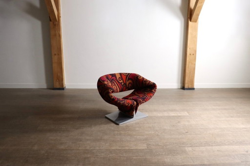 Pierre Paulin Ribbon-stoel in Jack Lenor Larsen Momentum-stof voor Artifort