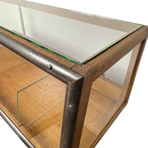 Vintage vitrinekast van hout en glas, Vitrinekasten, Bruin (foto 4 van 12)