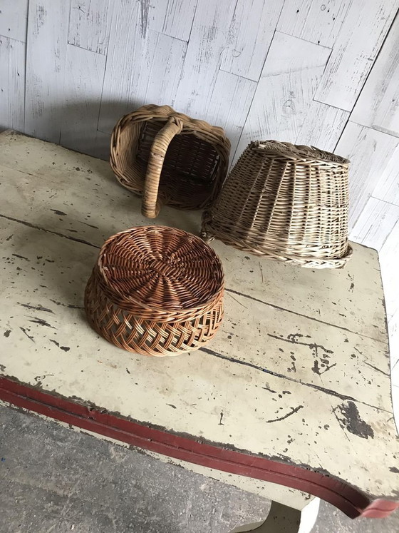 Rotan manden, jaren 60, set van 3 – Decoratieve objecten, Rieten (photo 5 of 11)