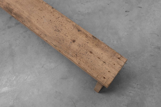 Image 1 of Panca bassa rustica francese in legno massello in stile wabi wabi, ca. 1880