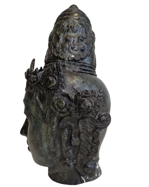 Cabeza de bronce de Vishnu con corona – Esculturas, Bronze (photo 7 of 9)