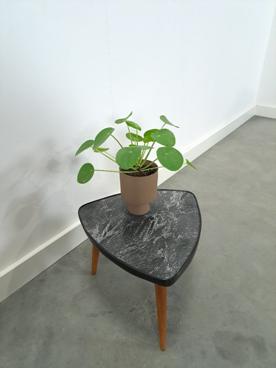 Image 1 of Table d'appoint pour plantes avec plateau en formica imitation marbre noir, n° 27