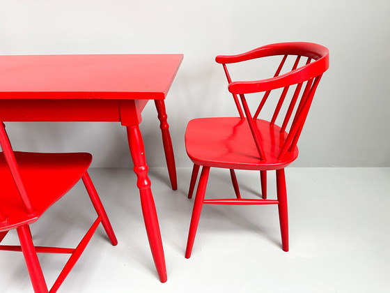 Image 1 of Vintage Set Of 3 Mid-Century Red Lacquered Chairs With Table 