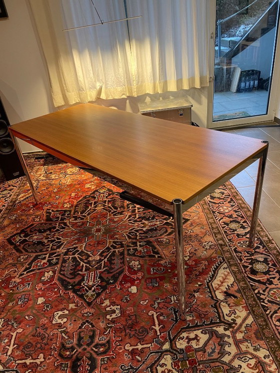 Image 1 of Scrivania USM in noce