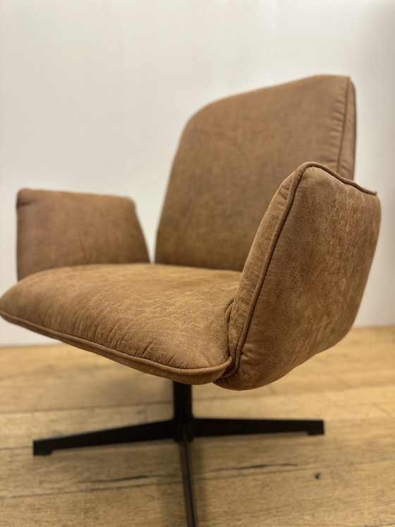 Image 1 of Poltrona Lugo in microfibra cognac