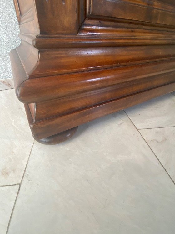 Image 1 of Hermoso armario antiguo
