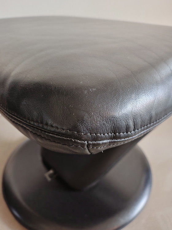 Image 1 of Leolux footstool/pouf