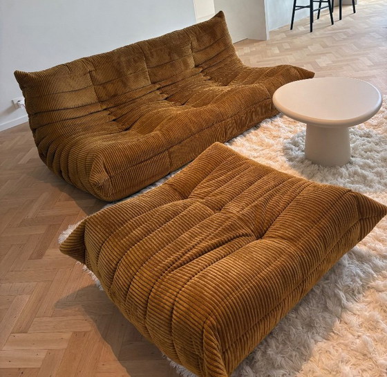 Image 1 of Ligne Roset Togo - Set (3-Sitzer-Sofa mit Hocker)