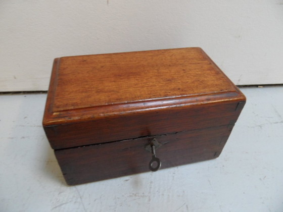 Image 1 of Joyero antiguo