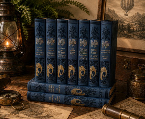 Libri di Jules Verne | 9 Copertine Rigide in Lino Blu | Libri d'Avventura Classici | Collezione | 028 (photo 6 of 6)