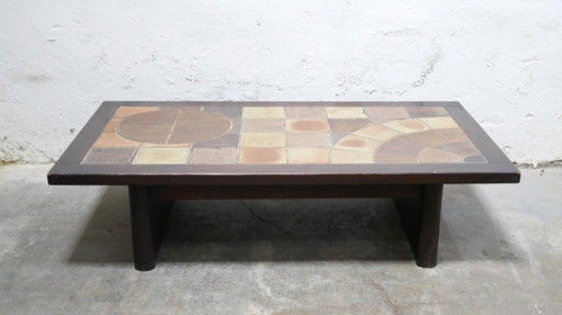 Mesa de centro vintage de madera y cerámica