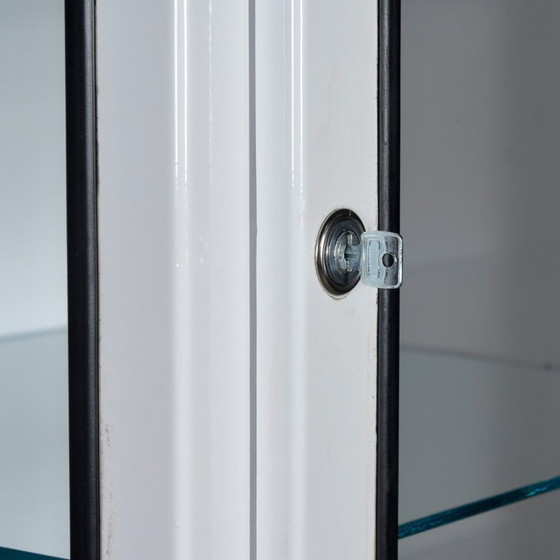 Image 1 of Armadietto medico d'epoca, anni '70