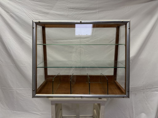 Vintage display cabinet - 1950s - Good condition!