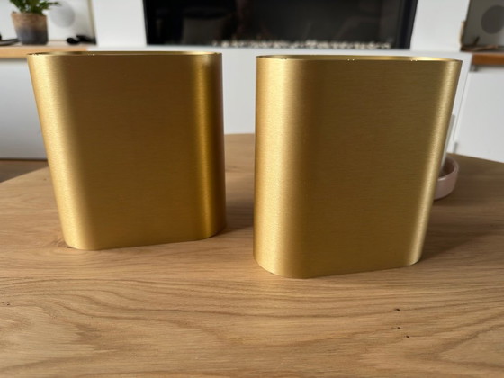 Image 1 of 2 lámparas de pared LED modulares Duell, anodizadas en oro.