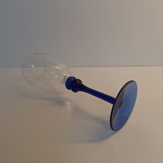 Image 1 of 5 magnifiques verres à vin vintage à pieds bleu cobalt