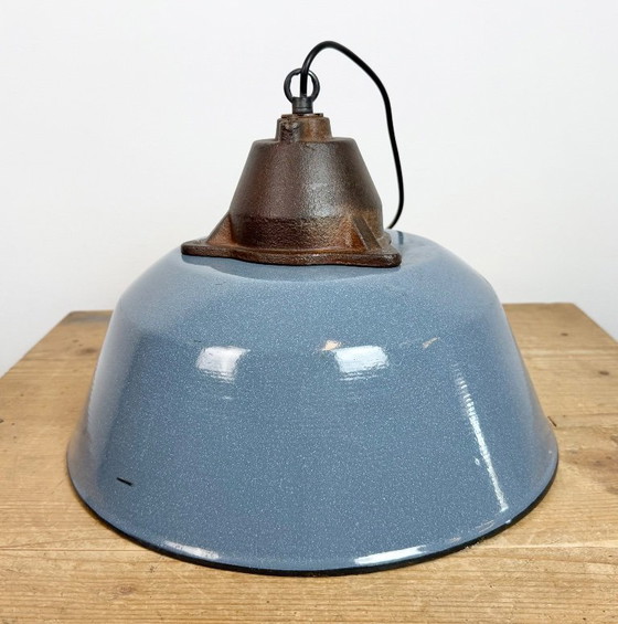 Image 1 of Industriële hanglamp van grijs emaille en gietijzer, jaren 60