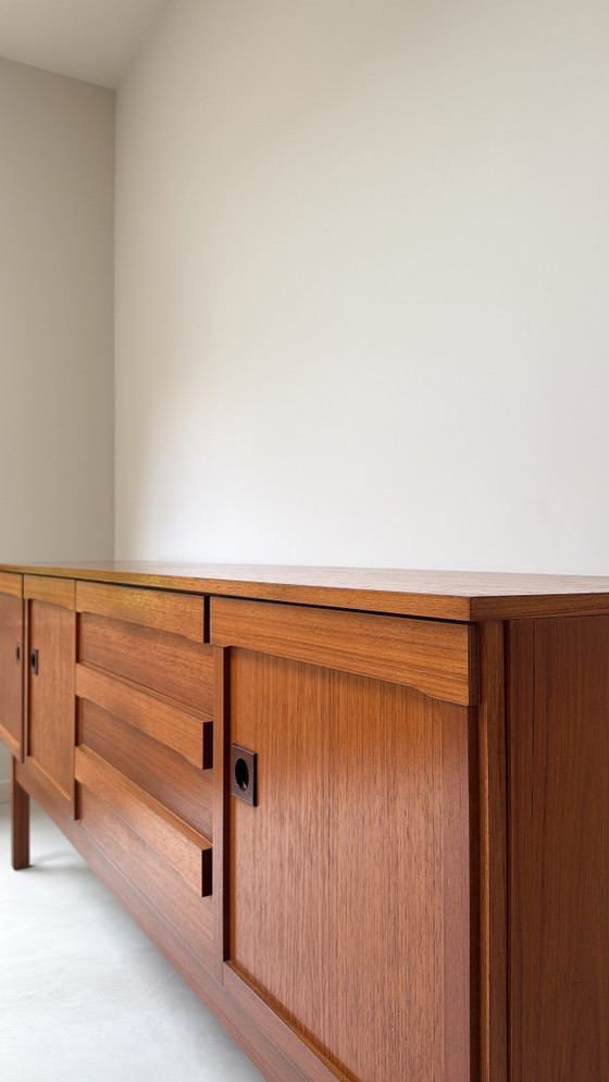 Credenza vintage in legno di teak – Credenze, Wood (photo 9 of 13)