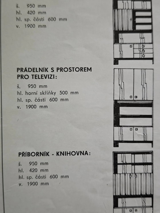Antiker hoher Fernsehschrank, Kommodenschrank von Drevotex Zamberk. – Vitrine, Wood, Mid Century Modern (photo 19 of 22)