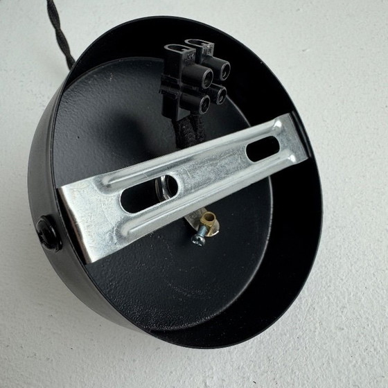 Image 1 of Lampada a sospensione industriale antica, smaltata, per officina.