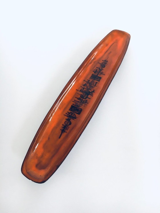 Image 1 of Plat en céramique d'art en forme de planche de surf, créé par Sanchez pour Perignem Studios, Belgique, années 1960
