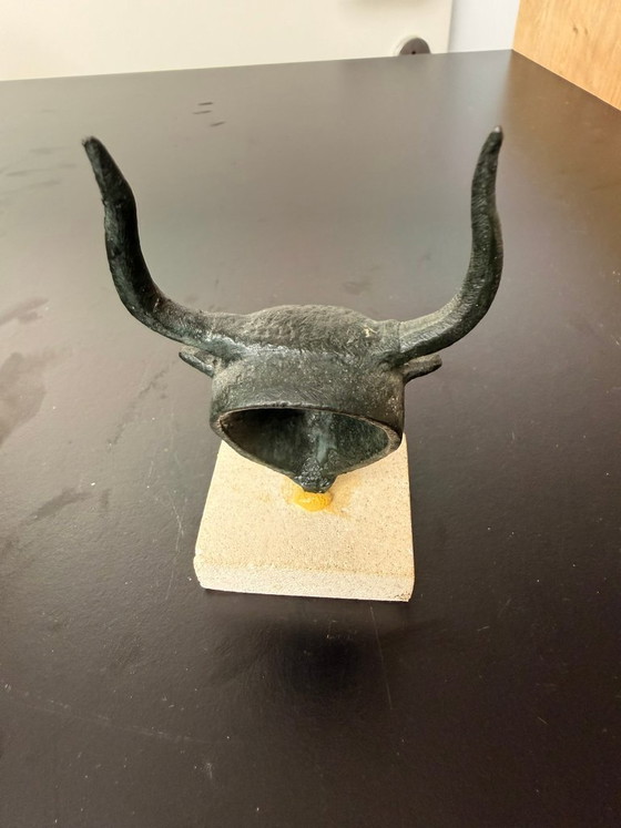 Minoïsche Bronzen Stier Standbeeld – Beeldhouwkunst, Stone (photo 2 of 7)