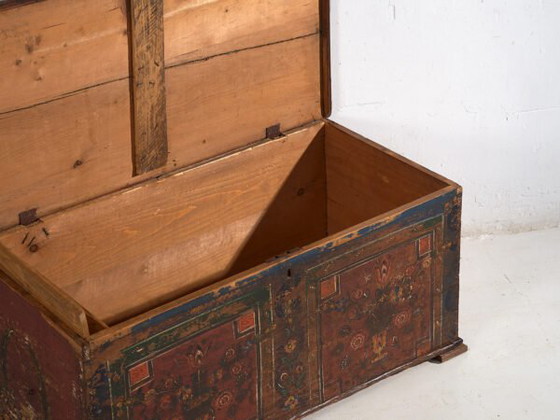 Antike Truhe mit Blumenmotiven (ca. 1920) #39 – Aufbewahrungsschrank (photo 22 of 40)