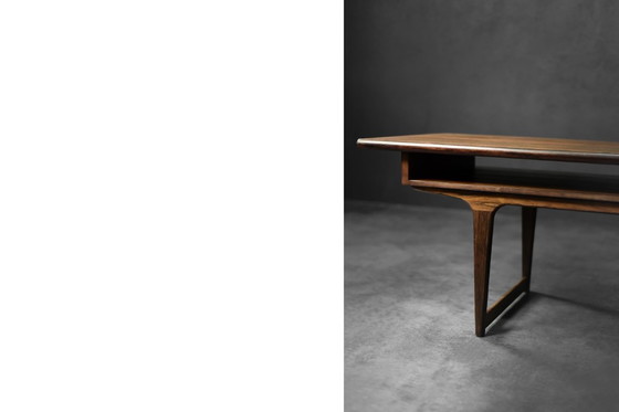 Image 1 of Mesa de centro danesa de mediados de siglo con estante, años 60