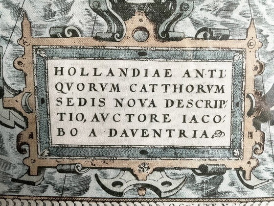 Image 1 of Ingelijste kaart van Nederland uit 1570 door Ortelius, Theatrum Orbis Terrarum, gedrukte reproductie op stof