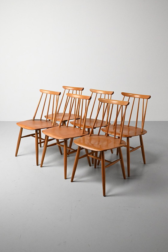 Image 1 of Set van 6 spijlenstoelen