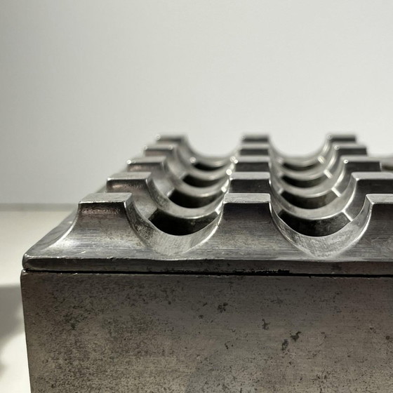 Brutalist Ashtrays in Cast Aluminum by Ljungberg & Backstrum, 1970, Set of 2 – Decorative Objects (photo 3 of 16)
