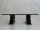 Mesa de centro estilo Hollywood Regency con cabeza de carnero tallada en madera | 1970