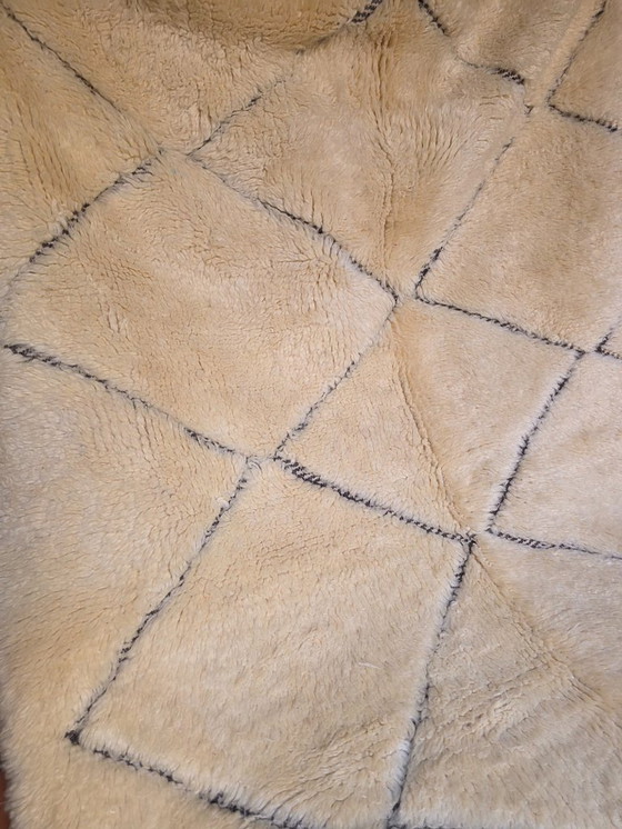 Image 1 of Moroccan Beni Ourain plush rug 215 x 165 cm