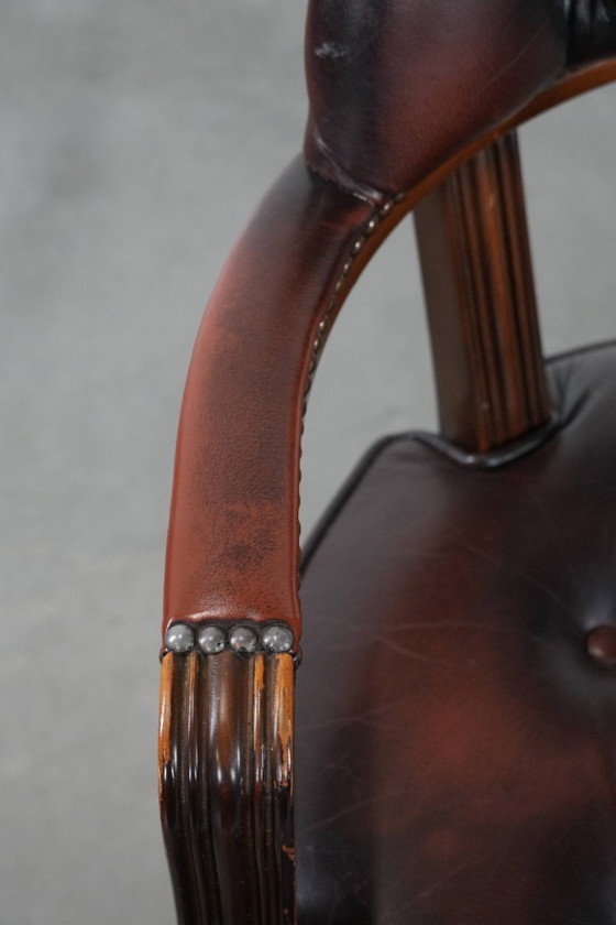 Image 1 of 4 sillas de comedor Chesterfield de piel de vaca marrón oscuro de estilo inglés