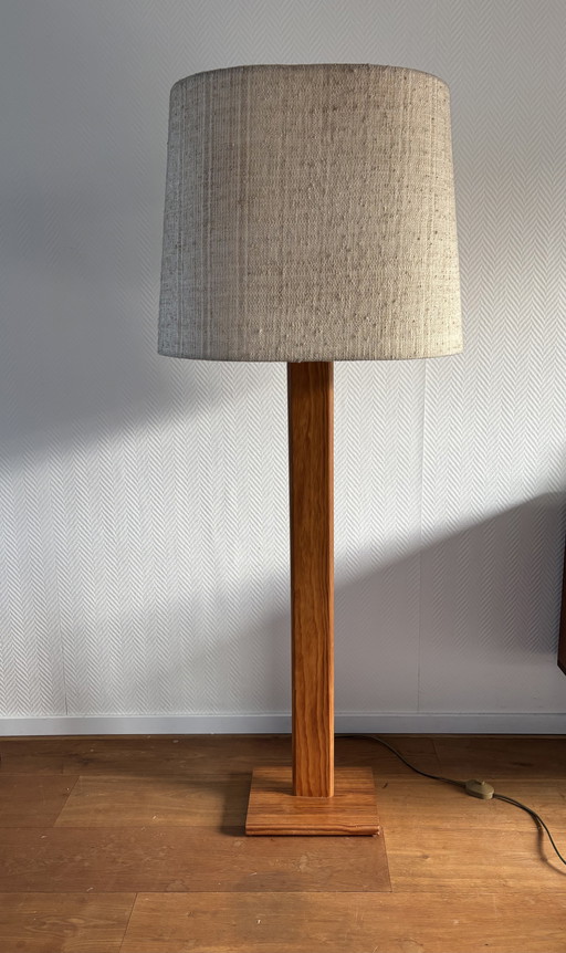 Vintage Pinewood skandinavische Stehlampe