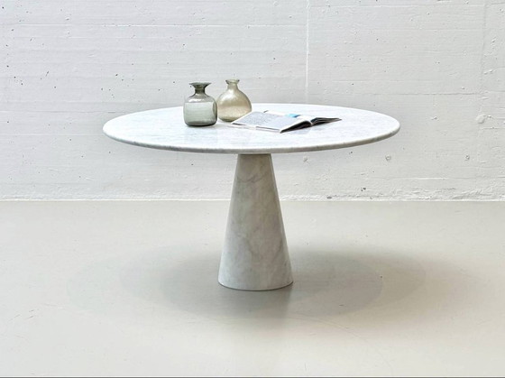 Image 1 of Round table in Carrara marble by Carlo Scarpa for Cattelan Italia, 1970s