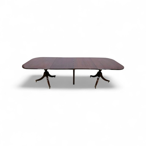Elegant Georgian Dining Table, 2nd half of the 19th Century - Classic/Walnut