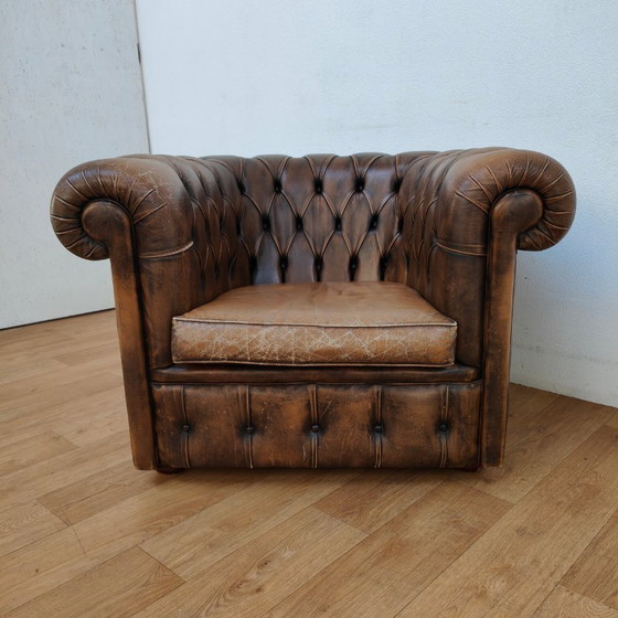 Image 1 of Vintage leren Chesterfield stijl fauteuil