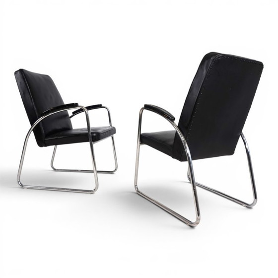Image 1 of Set van 2 Bauhaus Streamline leren fauteuils met buisvormig stalen frame, 1930