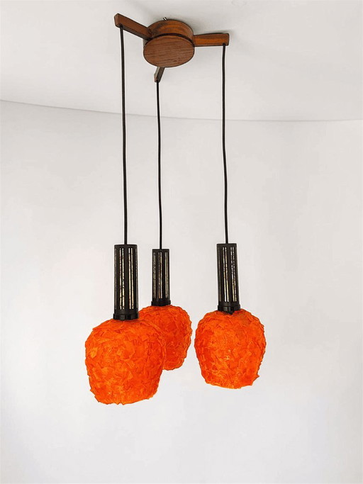 Space Age Orange Lucite Spaghetti 3-Light Cascading Hanging Light Chandelier, 1970s – kroonluchters, Wood