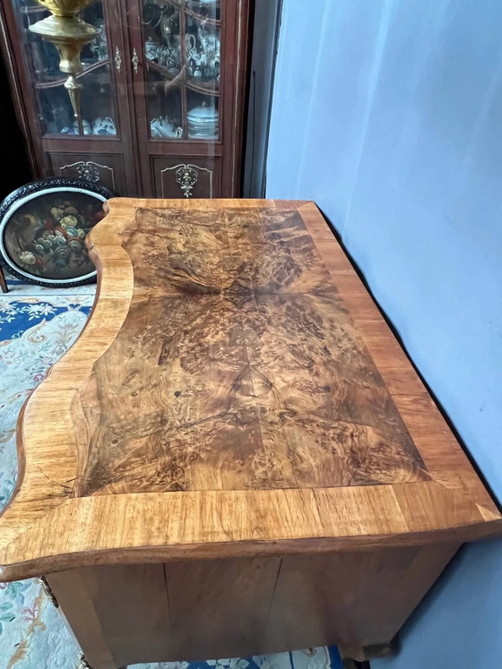 Antiek barok bureau uit Dresden met vijf laden. – Wood (photo 6 of 8)