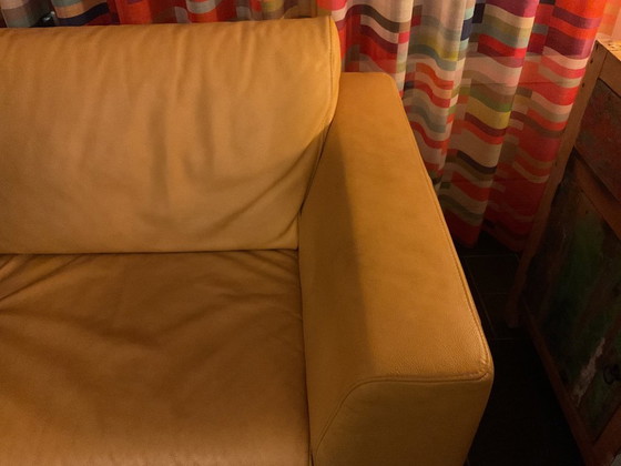 Image 1 of Divano Montel giallo