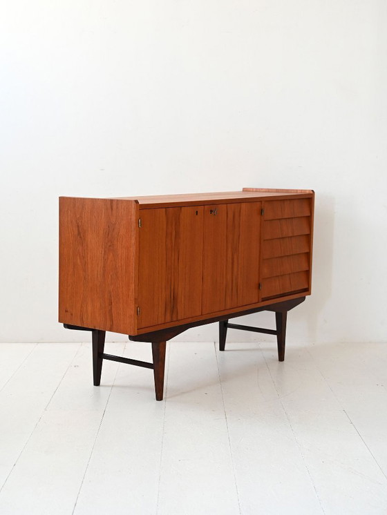 Image 1 of Vintage Scandinavisch teakhouten dressoir met lades met tegelfront, jaren 60
