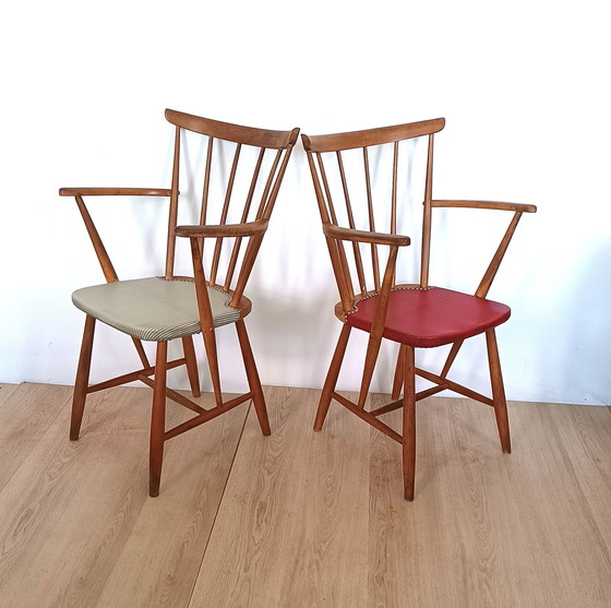 Image 1 of Twee Vijftiger Jaren Eetkamerstoelen