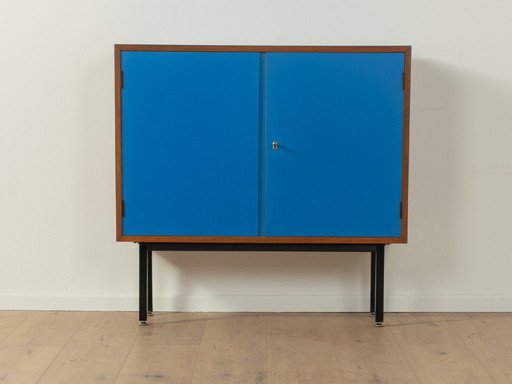 Cómoda azul con estilo de los años 60