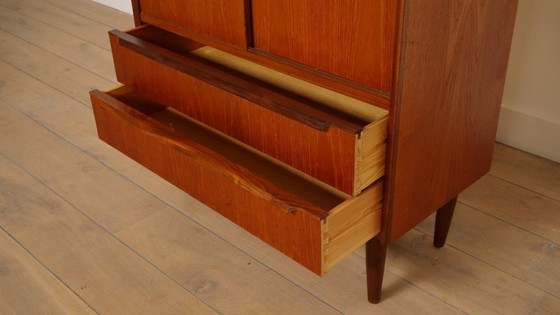 Image 1 of Vintage wandkast | Schuifdeuren | Deens design | 120 cm