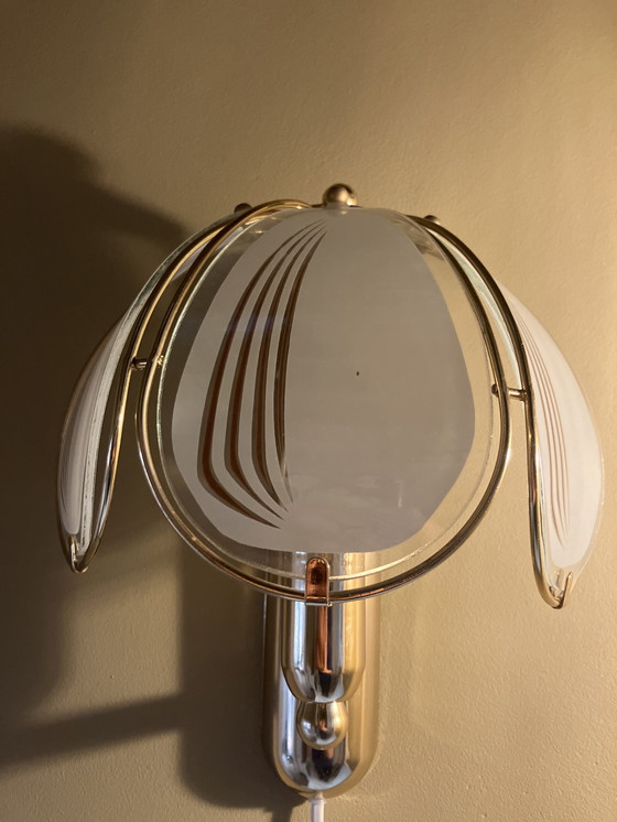 Image 1 of Hollywood Regency wandlampje messing glas wandlamp 