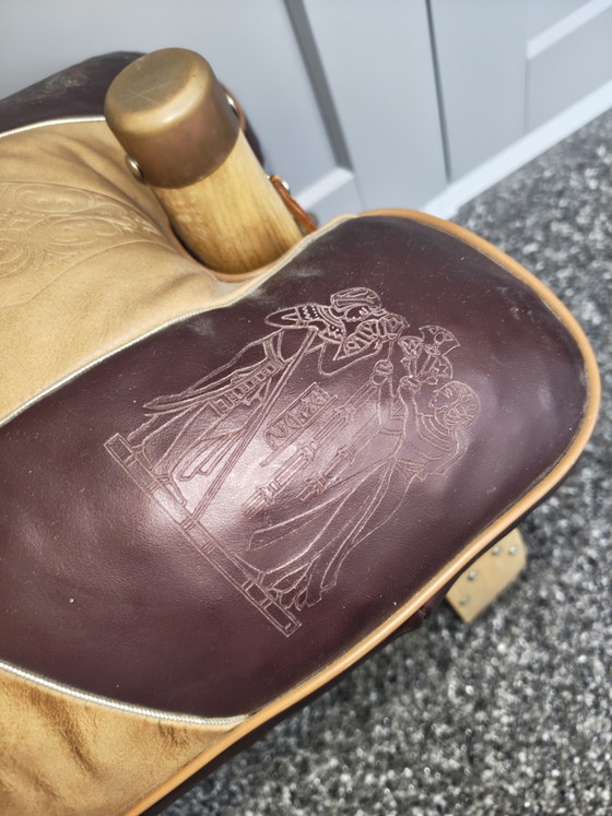 Tabouret vintage Camel – Leather, Metal (photo 4 of 11)