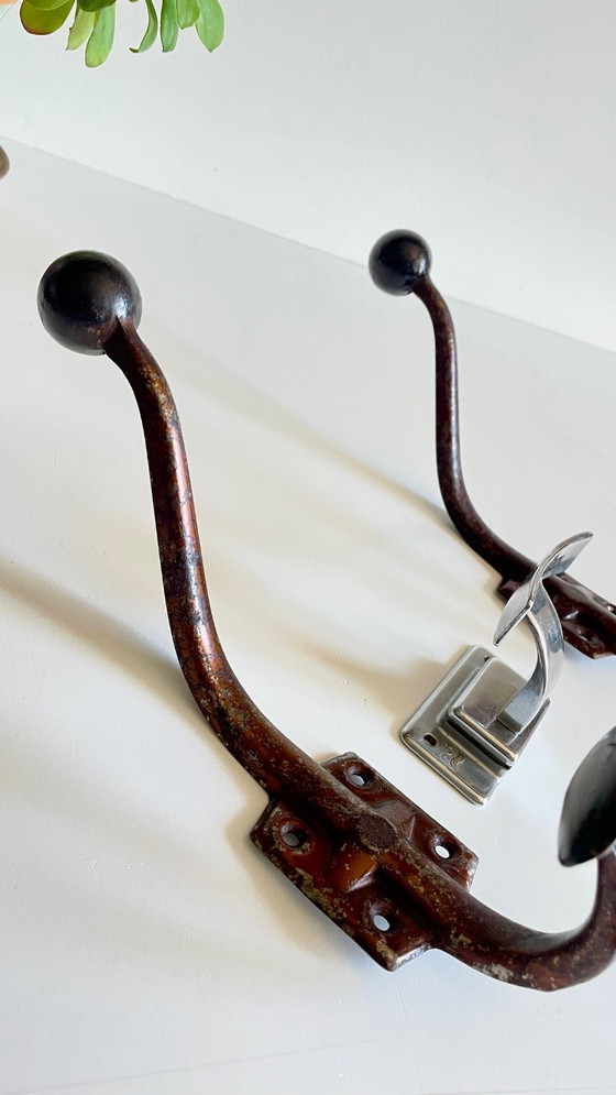 Image 1 of 3 Vintage Antieke Metalen PADS