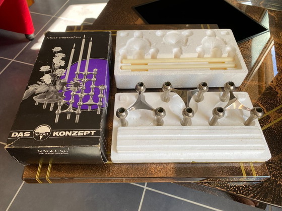 Set di 3 candelieri S22 e 9 candele modulari, NAGEL Vintage 1970, con scatola originale. – Portacandele (photo 16 of 17)