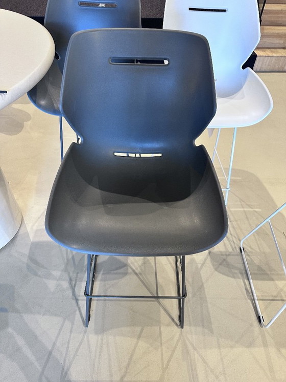 Image 1 of Taburete de bar gris original